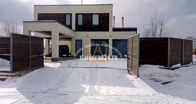 Дом 800 м²  Новорижское ш. 18 км Бузланово  Красногорский р-н